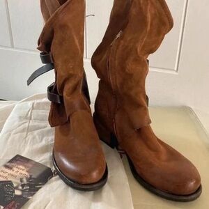 Elegant Brown Heeled Boots for Women